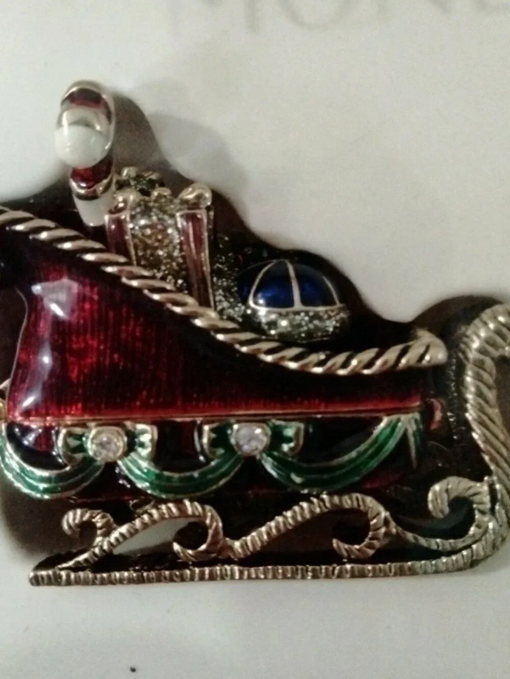MONET Santa's Sleigh w/Gifts Sparkly Trinket Box w/original box -(New)-